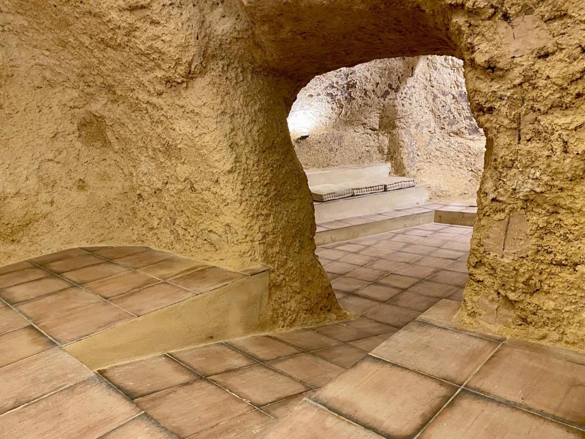 Villa Sol Casa Con Cueva Privada Y Vistas A La Iglesia Requena Exterior foto